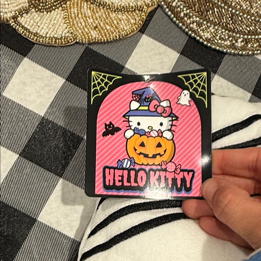 Hello Kitty White and Pink Plush with Bow large pillow - Picture 2 of 4
